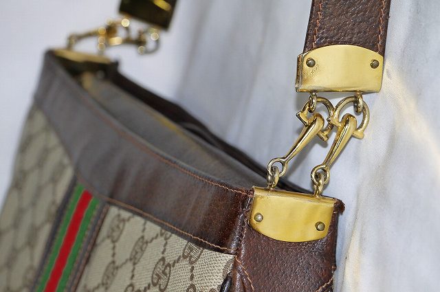 OLD Gucci ビット留具　大判ショルダー（茶GG）