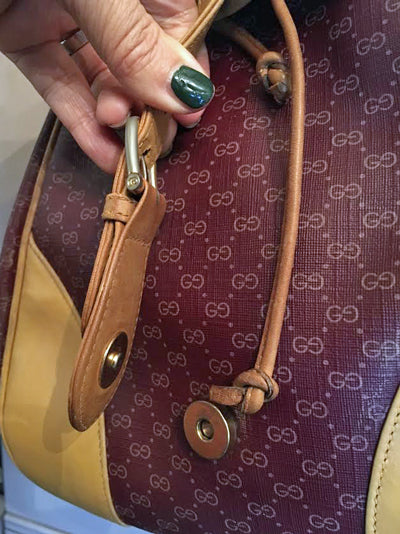 OLD Gucci 激レア！マイクロGG三角ショルダー