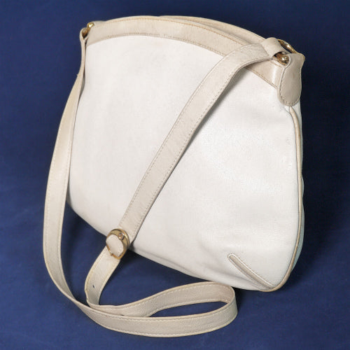 OLD Gucci 総皮　丸ポーチショルダー（白）