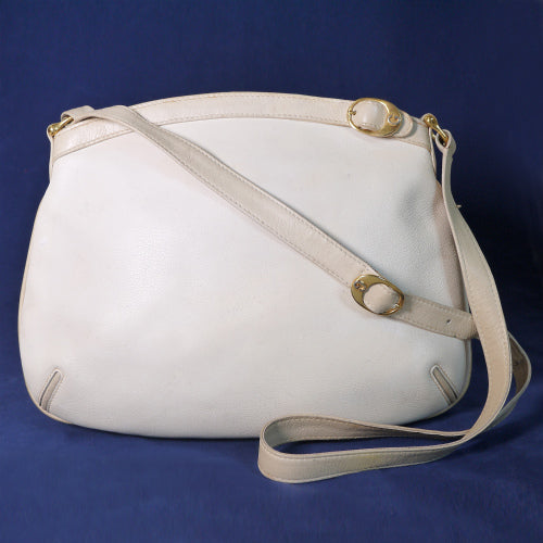 OLD Gucci 総皮　丸ポーチショルダー（白）