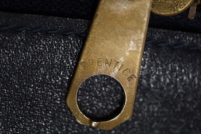 OLD Gucci インターロッキング60〜72ｓショルダー（濃紺）