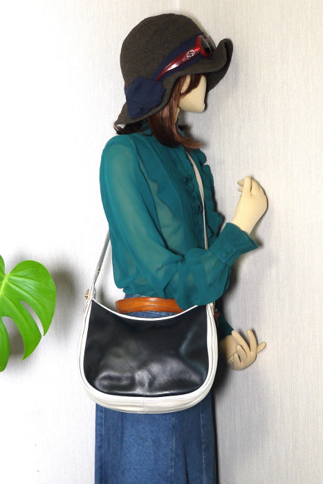 OLD Gucci 　モノトーン７０s流れ星GGショルダー