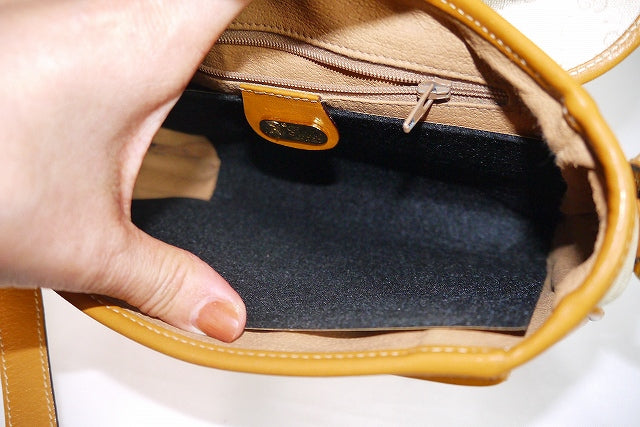 OLD Gucci  ＜訳アリ＞オフホワイトポシェット