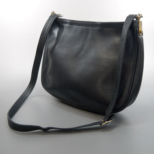 OLD Gucci ７０ｓ総革半円ショルダーバッグ(黒)