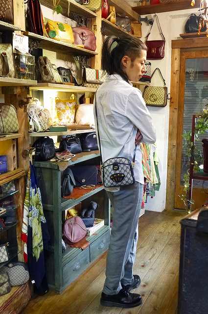 OLD Gucci　ゴルフピン付き２way ショルダー(ネイビー)