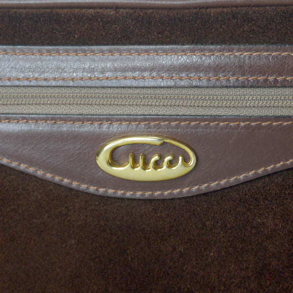 OLD Gucci 筆記体ロゴ金具　スエードショルダ−（茶）