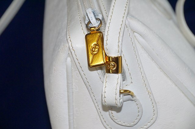 OLD Gucci 　ポシェットショルダー（白）