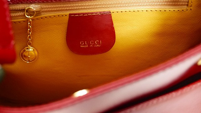 OLD Gucci　赤Box型ワンショルダー