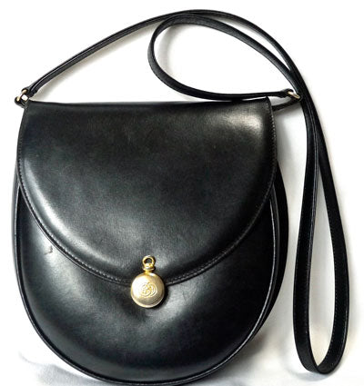 OLD Gucci　半丸ポシェット（総皮・黒）