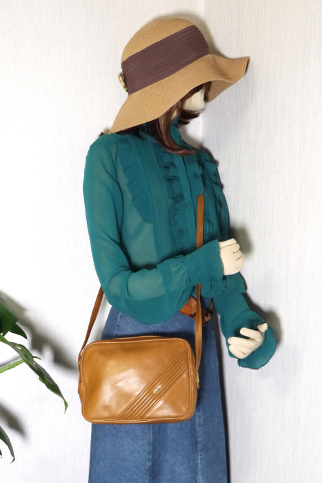 OLD Gucci　総皮キャメル斜めがけポシェット