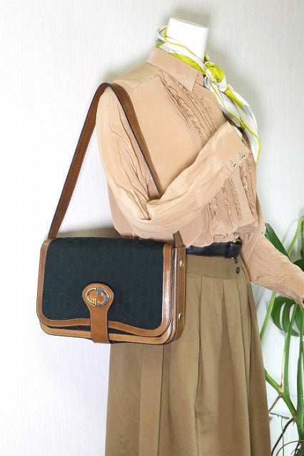 OLD Gucci インターロッキングショルダー（黒×キャメル）