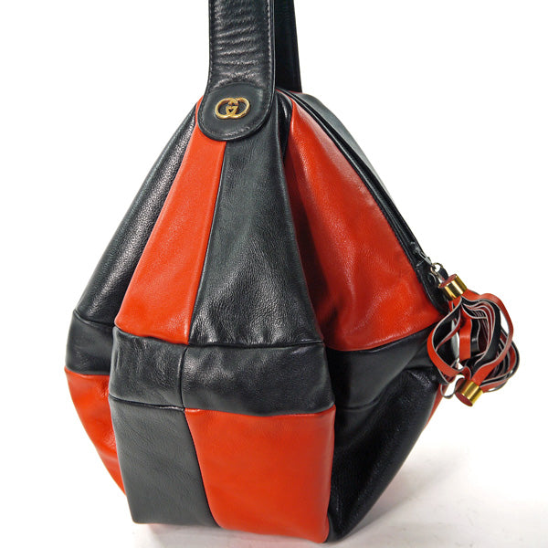 OLD Gucci 形が変わる！カメレオンバッグ（オレンジ/黒）