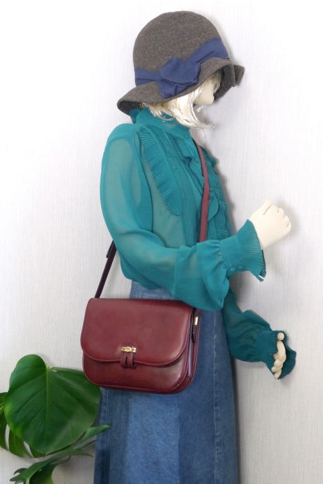 OLD Gucci 3層式総皮ショルダー(ボルドー)