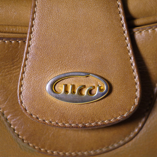 OLDGucci　筆記体　丸ショルダー（キャメル）