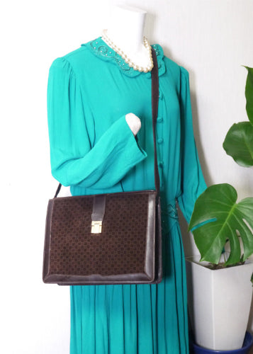 OLD Gucci　７０ｓ！激レア　スクエアGGショルダー（濃茶）