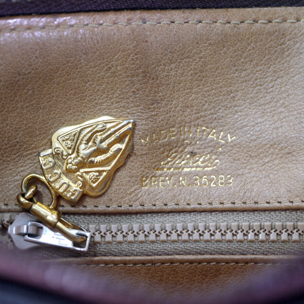 OLD Gucci　スクエアGGチェーンショルダー（濃茶）