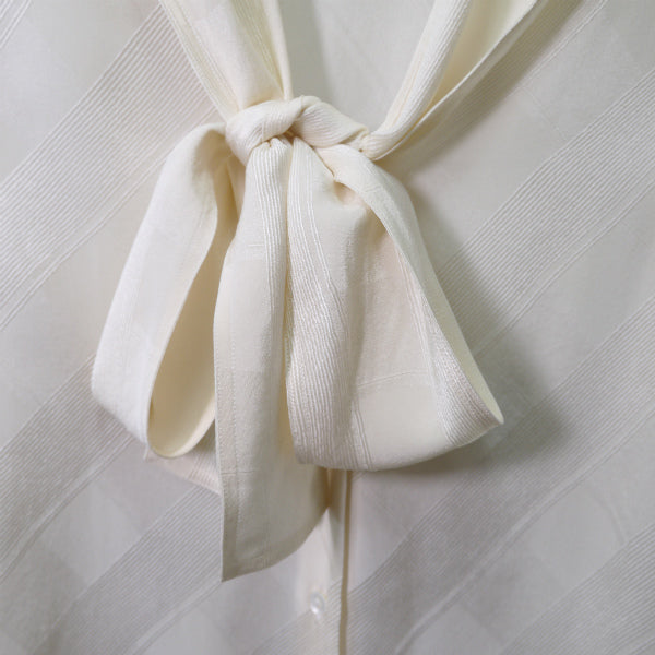 OLD Gucci チェック柄 ボウタイシルクブラウス （白）