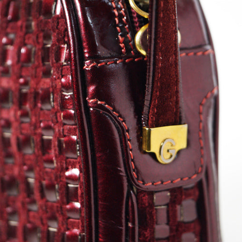 OLD Gucci  レア！皮編み込みポシェット（ボルドー）