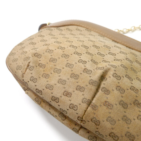 OLD Gucci　チェーン付きマイクロGGミニポシェット（ベージュ）