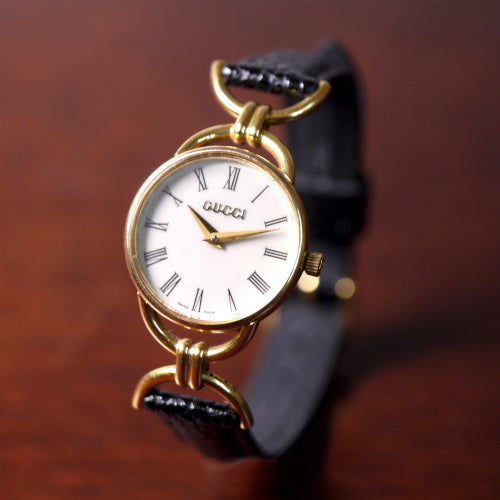 OLD Gucci サイドビッド腕時計