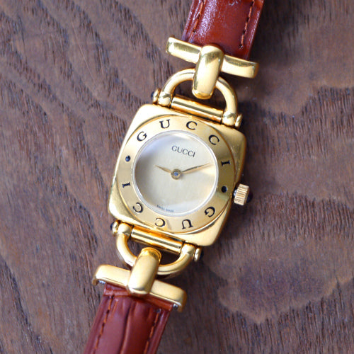 OLD Gucci ホースビット腕時計（ゴールド・茶）