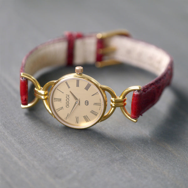 OLD Gucci ギリシャ数字 クロコ腕時計（赤）