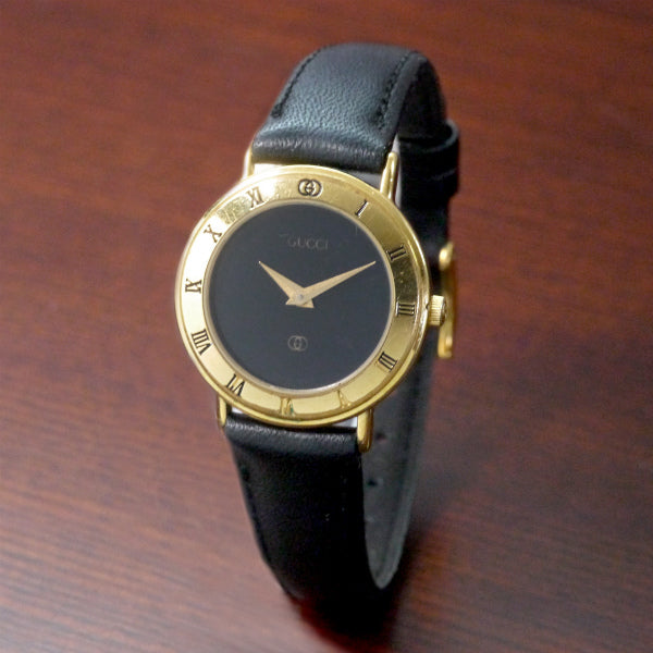 OLD Gucci ギリシャ数字腕時計（黒）