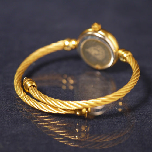 OLD Gucci インタロッキングGバングルウォッチ