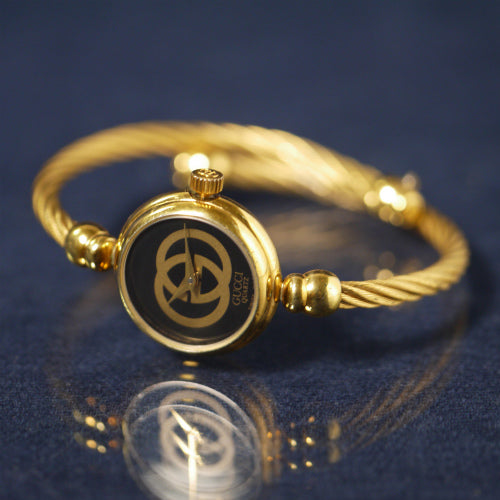 OLD Gucci インタロッキングGバングルウォッチ