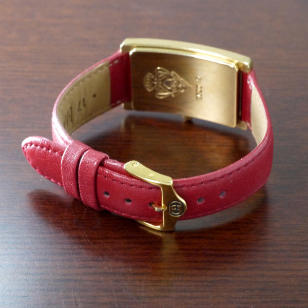 OLD Gucci 長方形フェイス腕時計（赤）