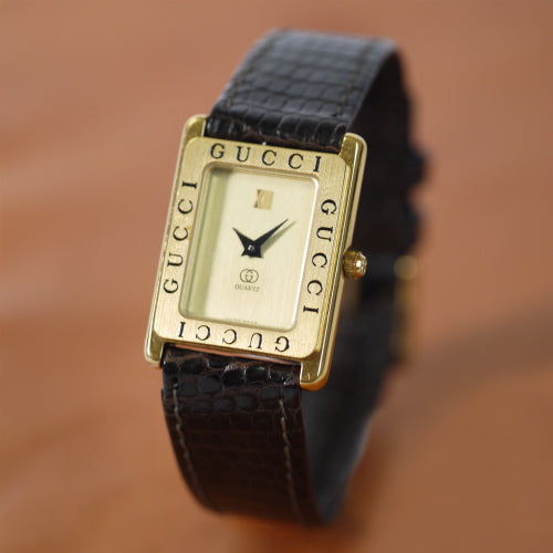 OLD Gucci  ロゴ入り腕時計（茶）