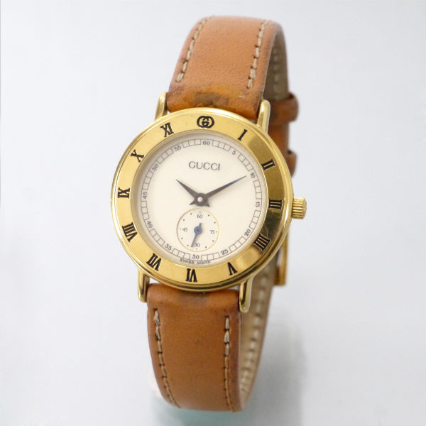 OLD Gucci ギリシャ数字 秒針腕時計（レザー/キャメル）