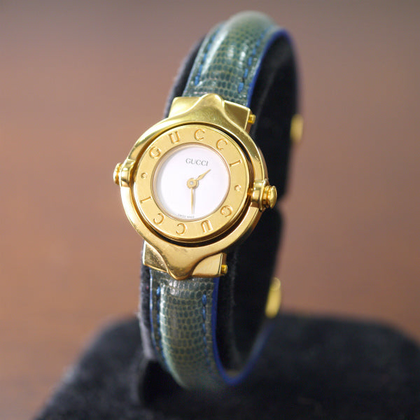 OLD Gucci 回転式バングルウォッチ（リザード/青）