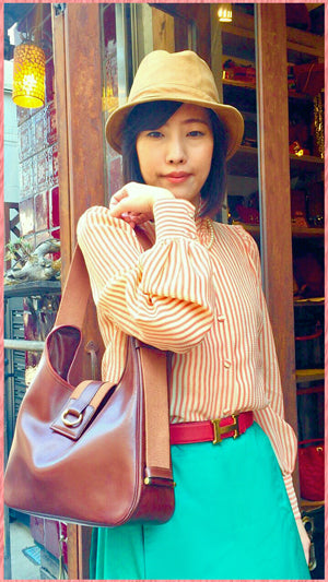 HERMESサコ　斜めがけ皮ショルダー（茶）