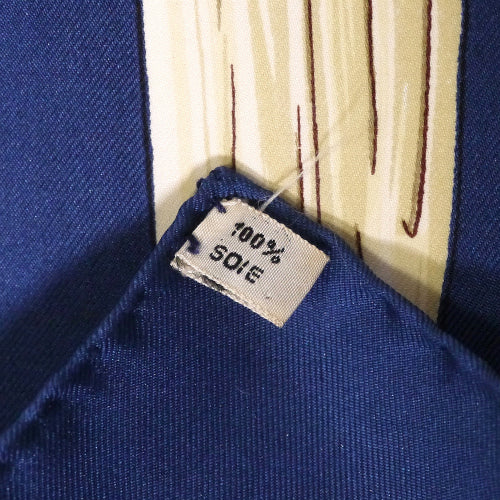 HERMES　大判カレ　スカーフETRIERS（青）