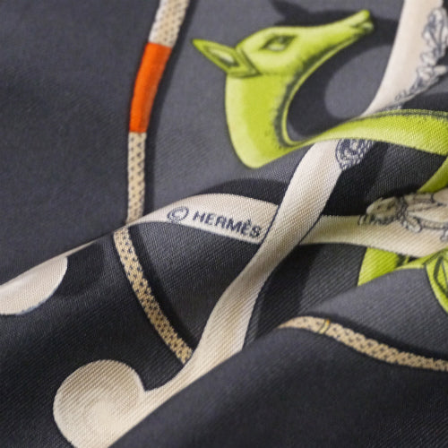 HERMES　ミニカレ　スカーフ（グレー系）