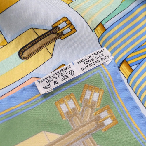 HERMES　ミニカレ　スカーフ（ベルト柄　パステル系）