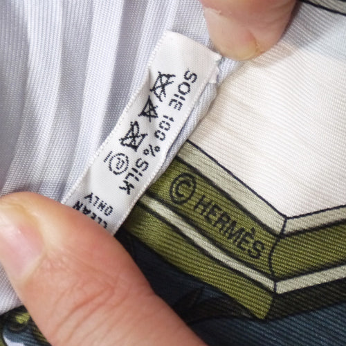 HERMES　プリーツスカーフ90「占星術」（青系）