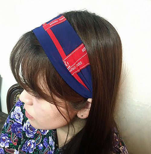 HERMES　ヘアバンド(リボン柄　赤×青）