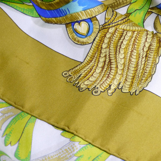 HERMES　大判カレ90　スカーフLE MORS A LA CONETABLE（黄緑/轡の気品）