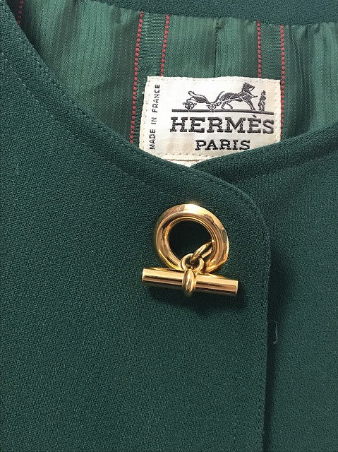 HERMES マンテル留具スカートスーツ(緑）
