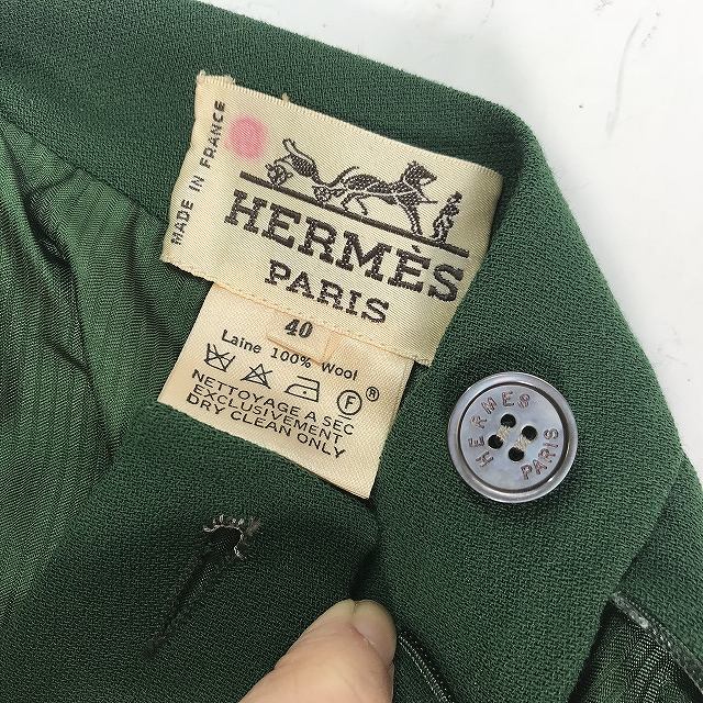 HERMES マンテル留具スカートスーツ(緑）