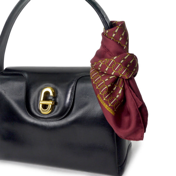 HERMES　ミニカレ 総柄スカーフ（ボルドー系）