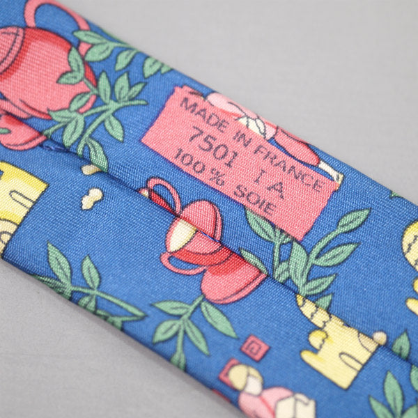 HERMES　シルクネクタイ ティーカップ柄（ブルー系）