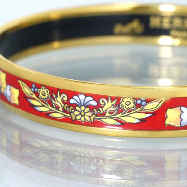 HERMES　エマイユPMバングル（赤系）