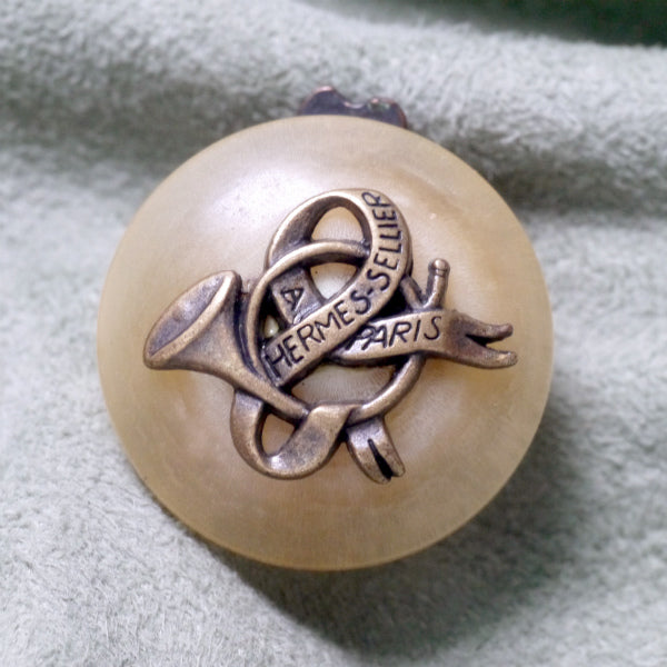 HERMES　ホルンモチーフ イヤリング（バッファローホーン）