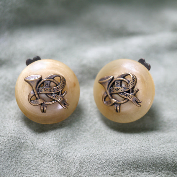 HERMES　ホルンモチーフ イヤリング（バッファローホーン）