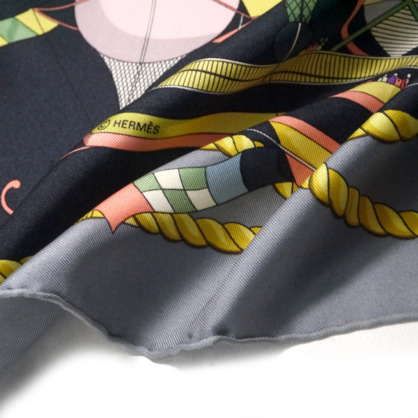 HERMES　大判カレ90スカーフ LES FOLIES DU CIEL（大空の狂気）