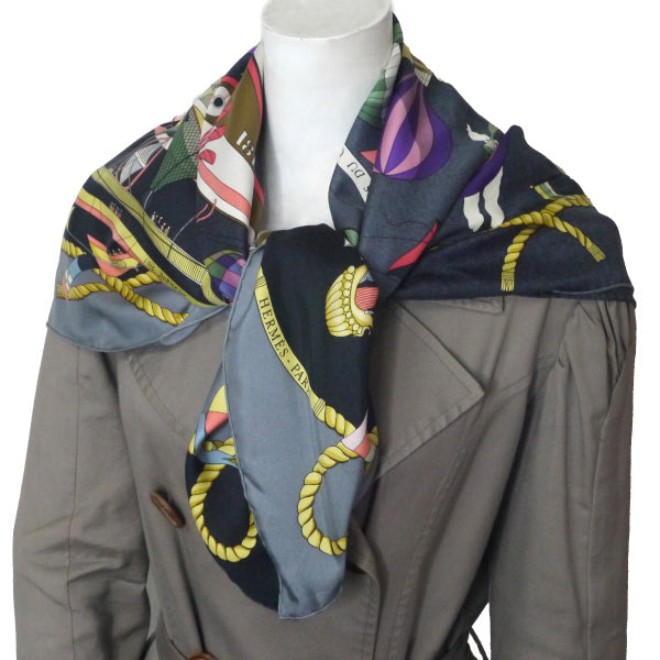 HERMES　大判カレ90スカーフ LES FOLIES DU CIEL（大空の狂気）