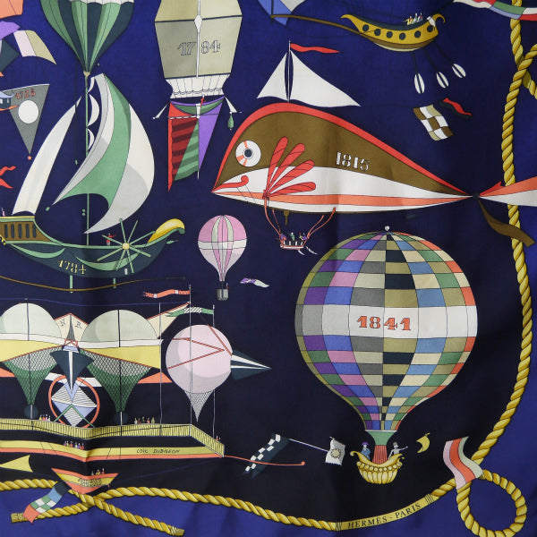 HERMES　大判カレ90スカーフ LES FOLIES DU CIEL（濃紺系/大空の狂気）